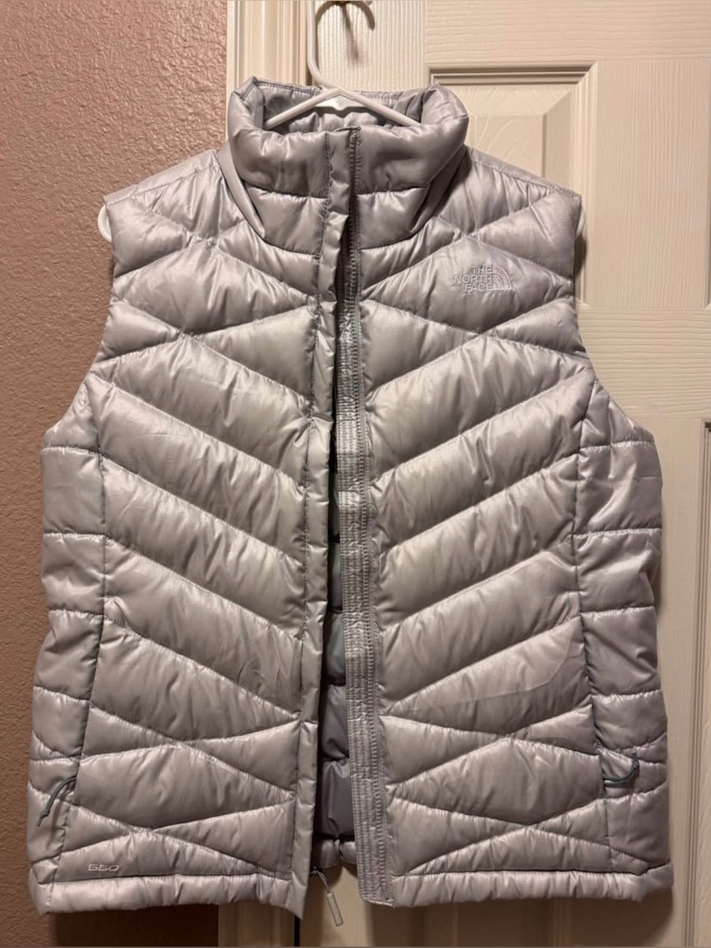 The North Face Women’s 550 Full Zip Puffer Vest| Size Large |